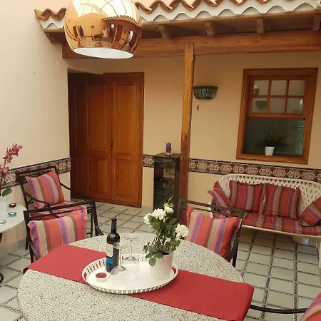 Beachfront Romantica With Private Pool, Jacuzzi, Large Terrace, Bbq, Wifi, Parking
