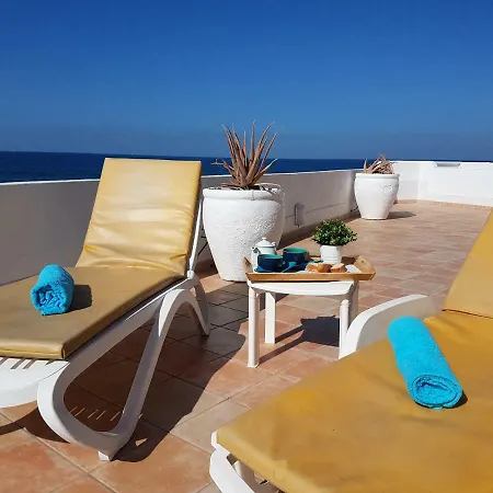 Villa Beachfront Romantica With Private Pool, Jacuzzi, Large Terrace, Bbq, Wifi, Parking