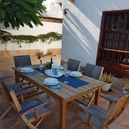 Beachfront Romantica With Private Pool, Jacuzzi, Large Terrace, Bbq, Wifi, Parking