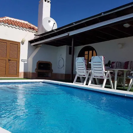 Beachfront Romantica With Private Pool, Jacuzzi, Large Terrace, Bbq, Wifi, Parking Villa *